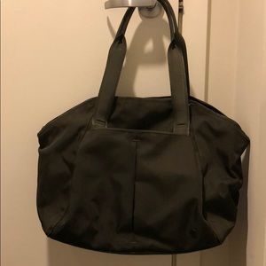 Lululemon Free To Be Tote- used once!